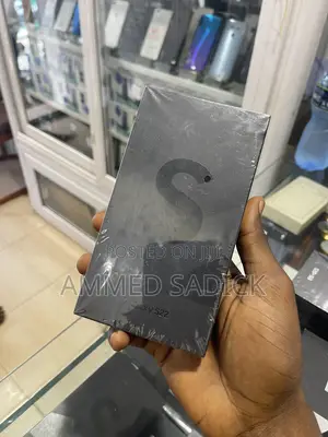 New Samsung Galaxy S22 5G 128 GB Black