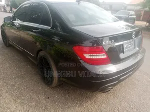 Mercedes-Benz C250 2013 Black