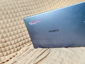 Laptop Huawei Matebook D 15 8GB Intel Core i3 SSD 512GB