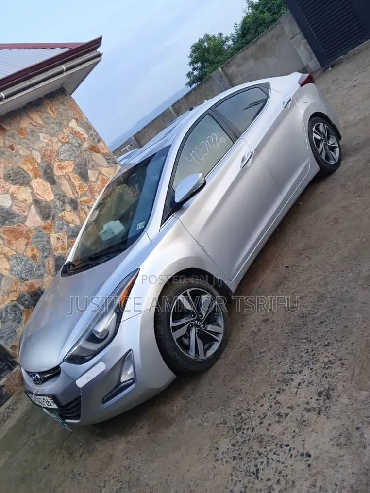 Hyundai Elantra 2014 Silver