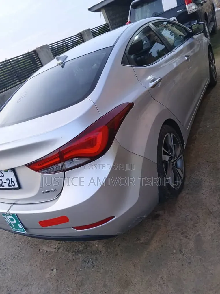 Hyundai Elantra 2014 Silver