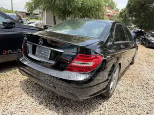 Mercedes-Benz C250 2014 Black