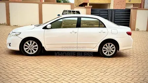 Toyota Corolla 1.8 Advanced 2009 White