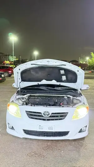 Toyota Corolla 1.8 Advanced 2009 White