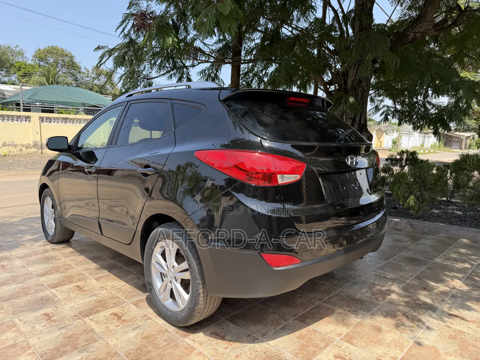 Hyundai Tucson Limited AWD 2012 Black