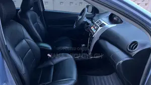 Toyota Yaris 2010 Blue