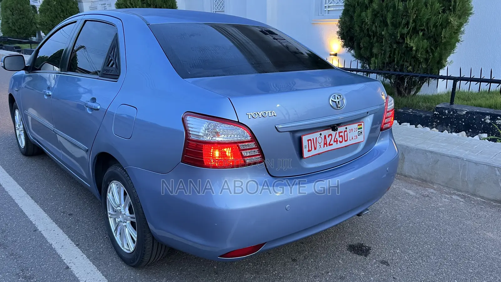 Toyota Yaris 2010 Blue