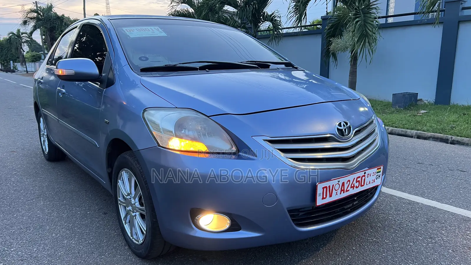 Toyota Yaris 2010 Blue
