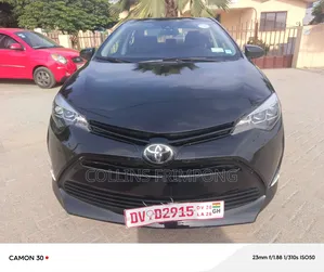 Toyota Corolla XLE (1.8L 4cyl 2A) 2018 Black