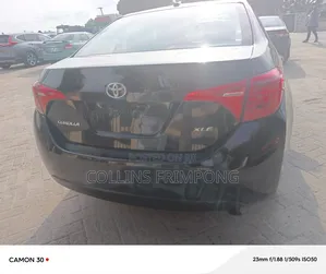 Toyota Corolla XLE (1.8L 4cyl 2A) 2018 Black