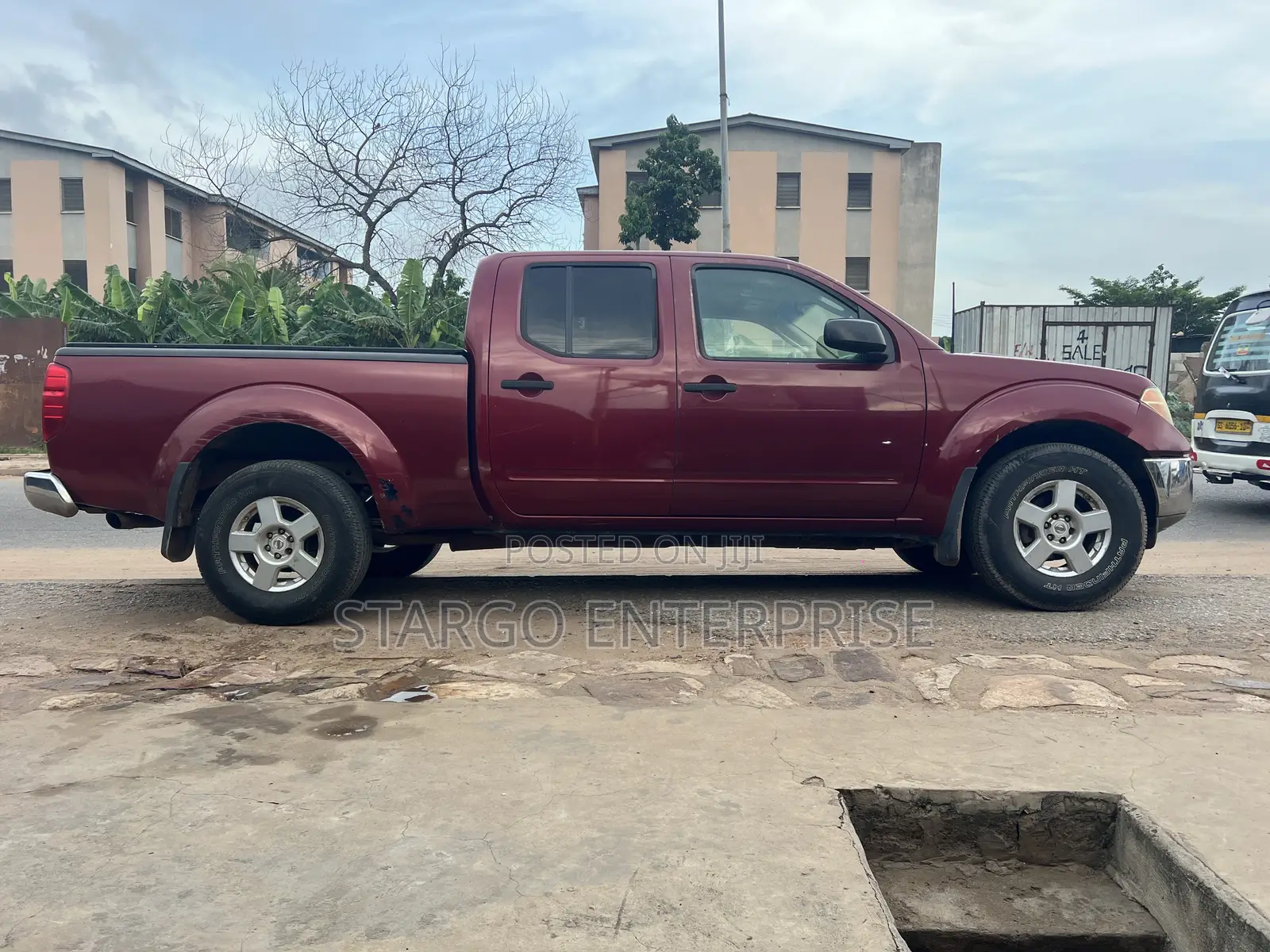 Nissan Frontier Crew Cab Nismo 4x4 2008 Brown
