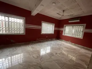 5bdrm House in Franjie Realty, Kasoa for rent