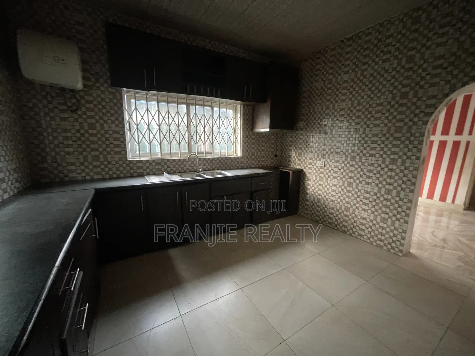 5bdrm House in Franjie Realty, Kasoa for rent