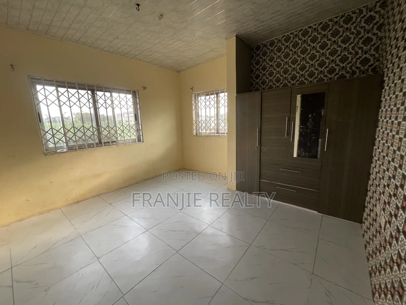 5bdrm House in Franjie Realty, Kasoa for rent