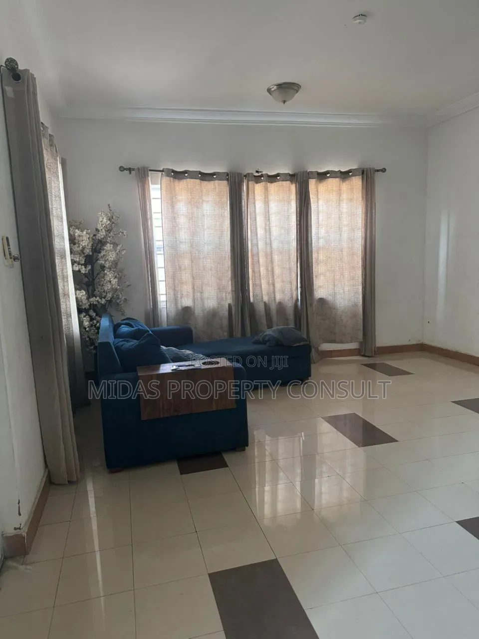 3bdrm Townhouse/Terrace in Ogbojo, Boundary Road Area for sale