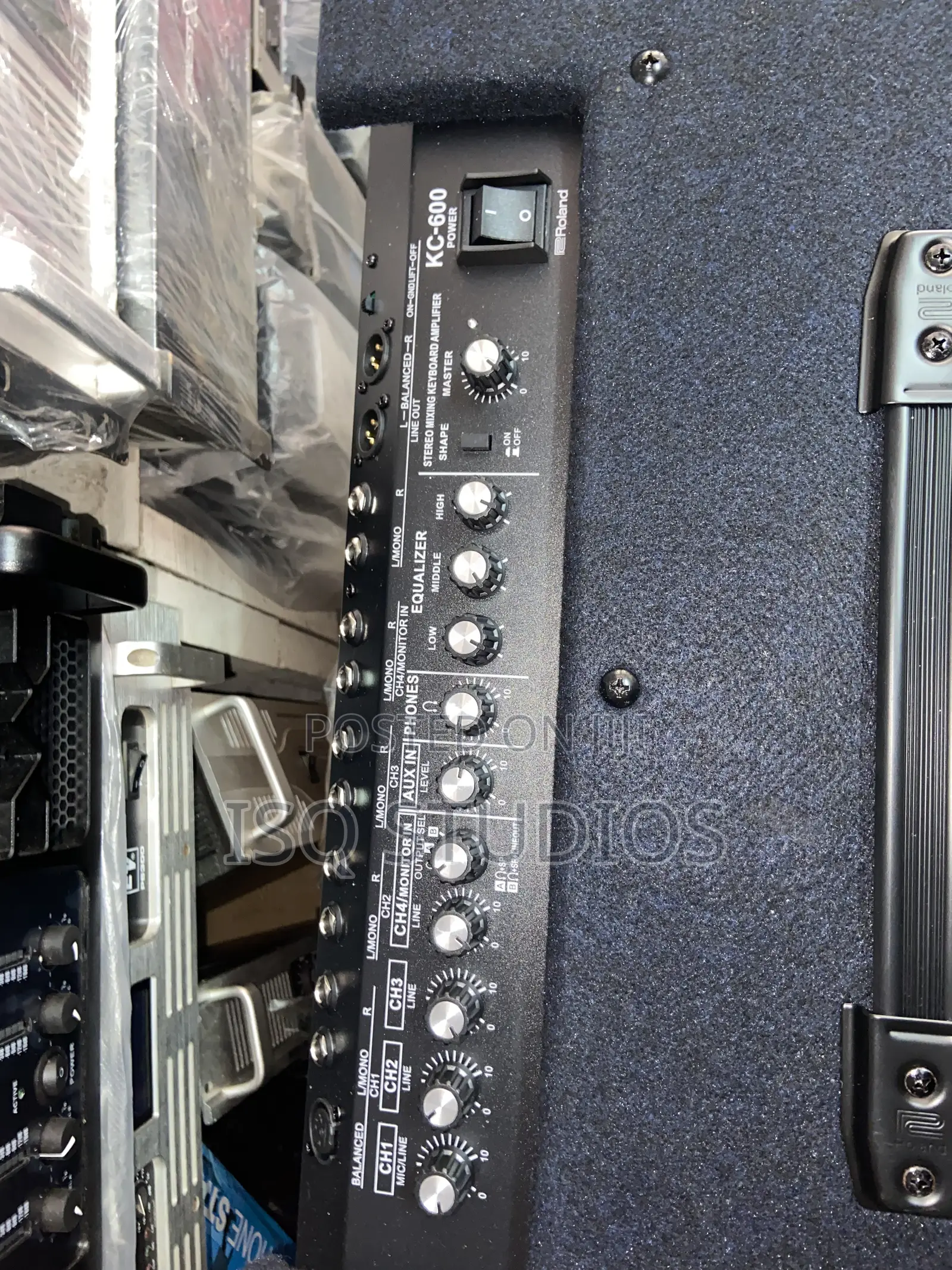 Roland Kc600 Keyboard Combo