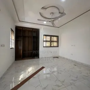 4bdrm House in Agbogba, Cemetery Area for sale