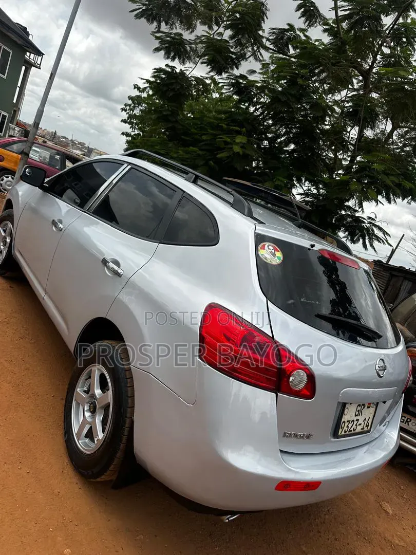 Nissan Rogue S Krom Edition 2010 Silver