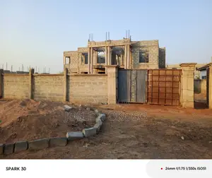 10bdrm Mansion in Little Rock Consult, Tema Metropolitan for sale