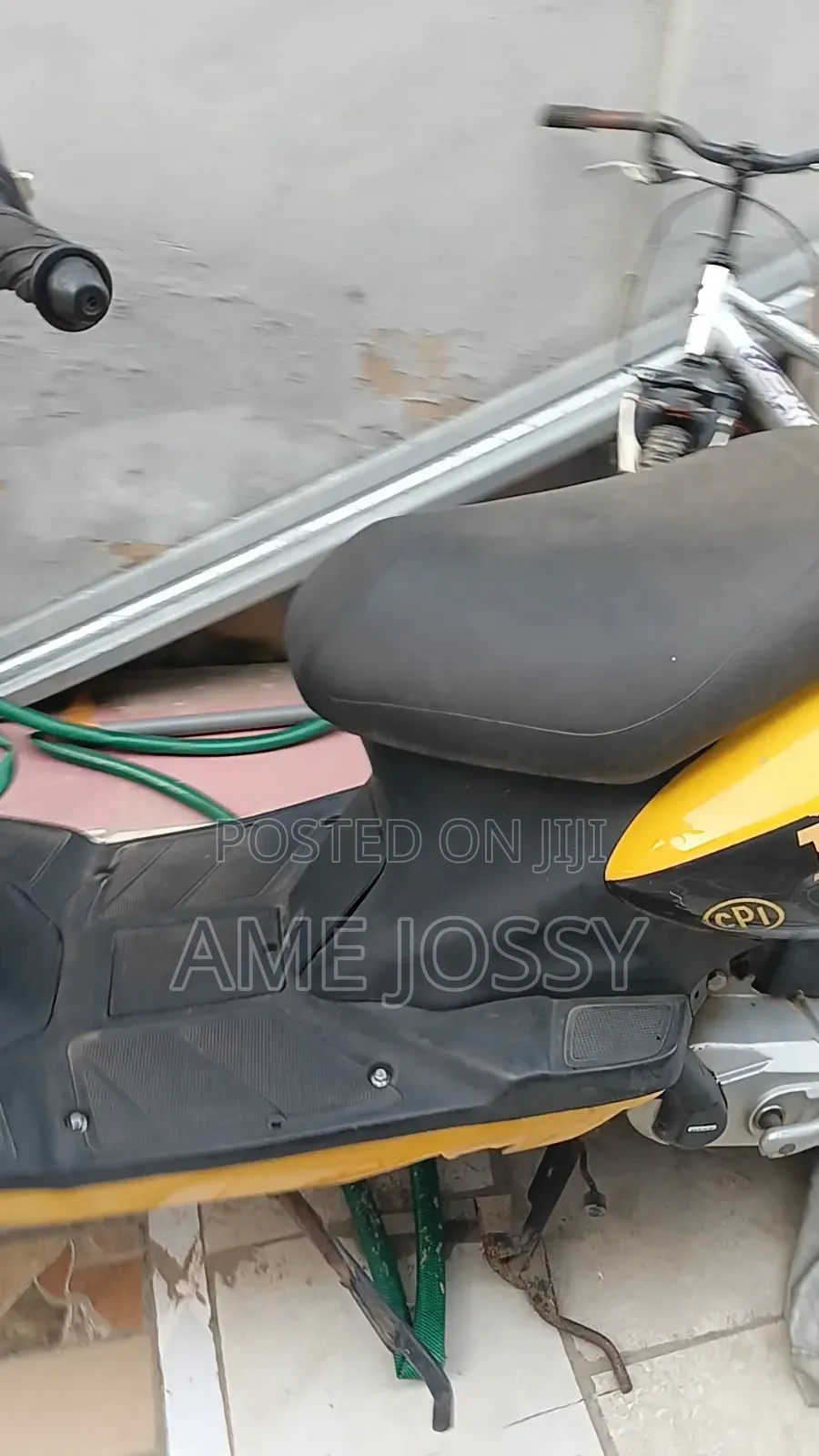 Motorcycle 2004 Yellow