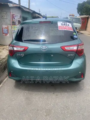Toyota Vitz 1.3 AWD 5dr 2017 Green