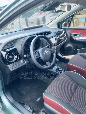 Toyota Vitz 1.3 AWD 5dr 2017 Green