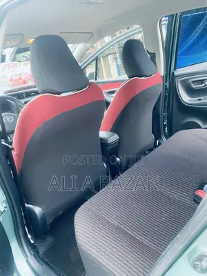 Toyota Vitz 1.3 AWD 5dr 2017 Green