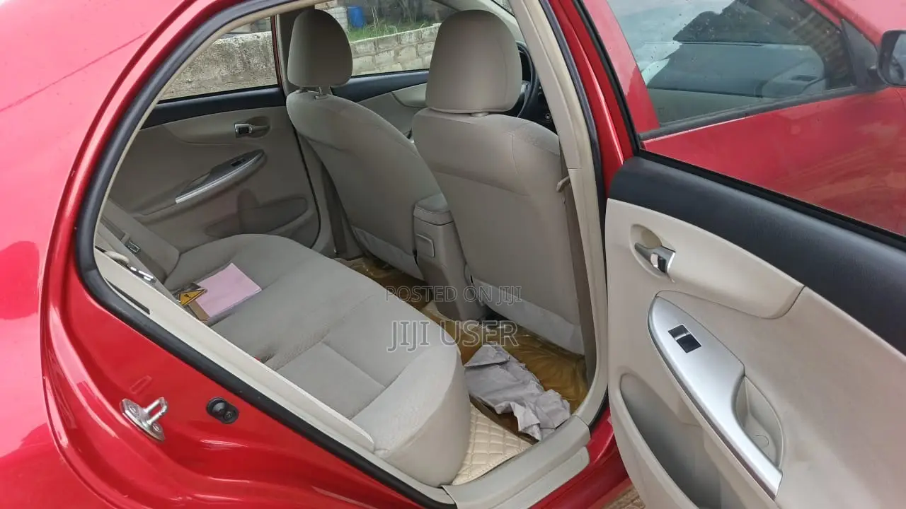 Toyota Corolla S 4dr Sedan (1.8L 4cyl 4A) 2012 Red