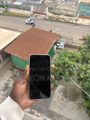 Apple iPhone XR 64 GB White