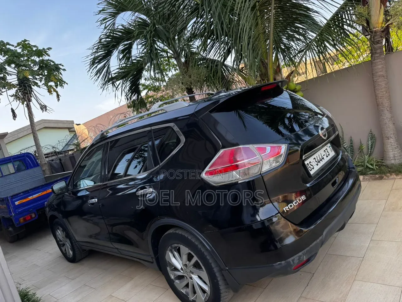 Nissan Rogue SV FWD 2016 Black