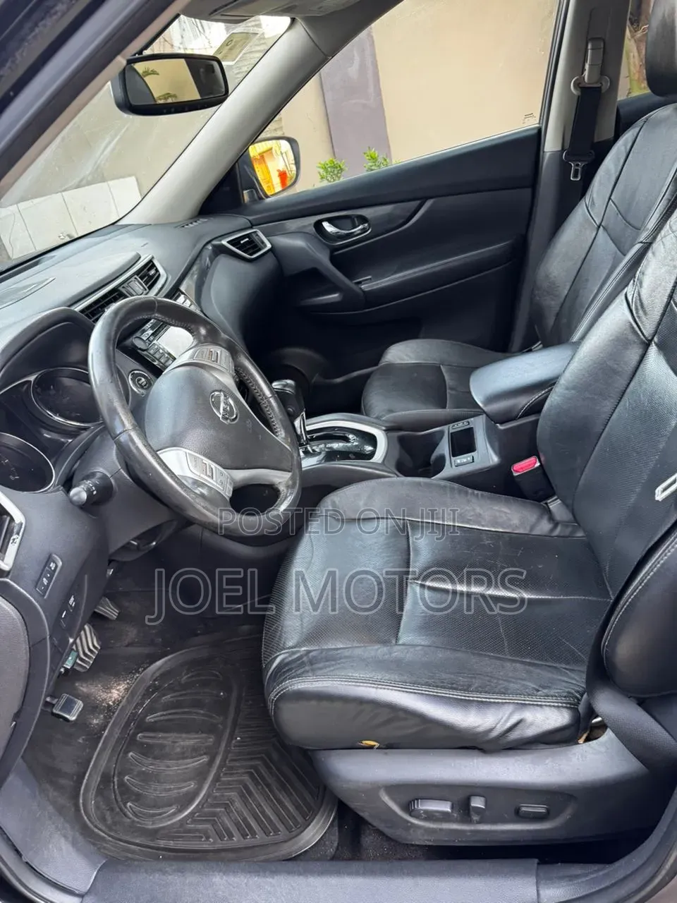 Nissan Rogue SV FWD 2016 Black