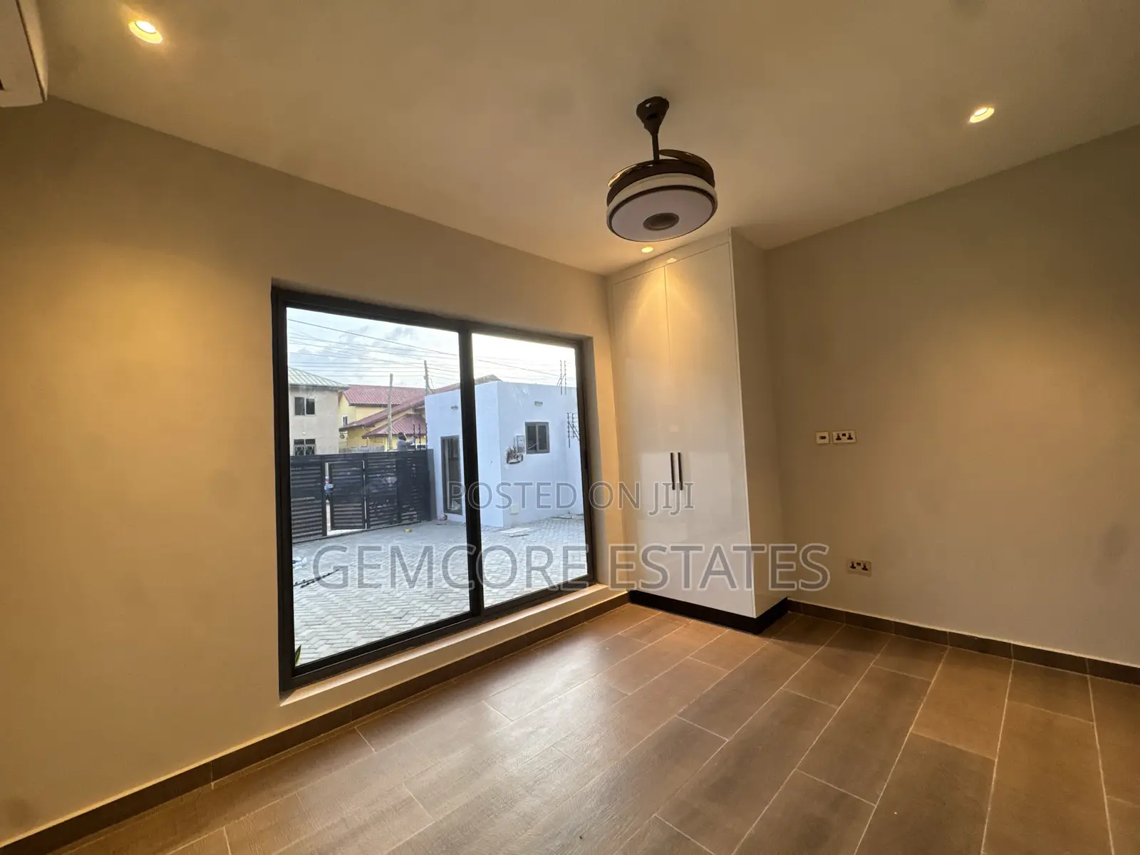 4bdrm House in Nanakrom, Ashaley Botwe for sale