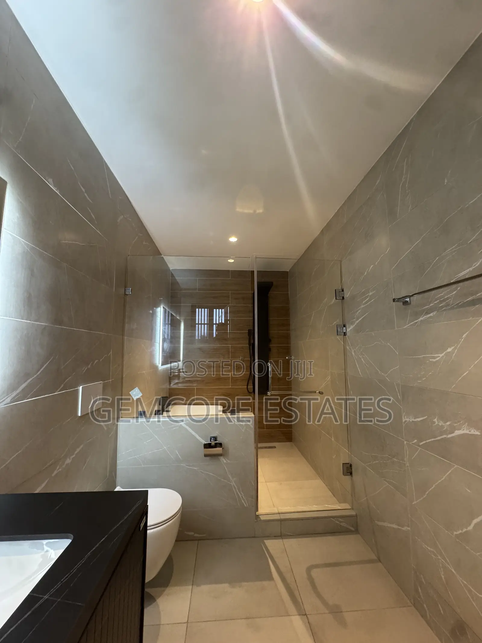 4bdrm House in Nanakrom, Ashaley Botwe for sale