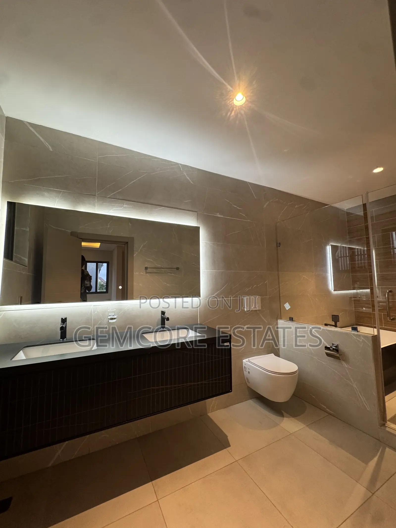 4bdrm House in Nanakrom, Ashaley Botwe for sale