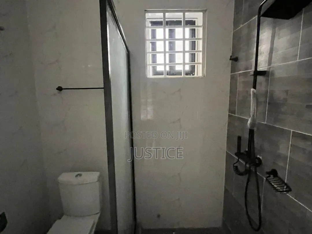 2bdrm Apartment in East Legon, American House for rent