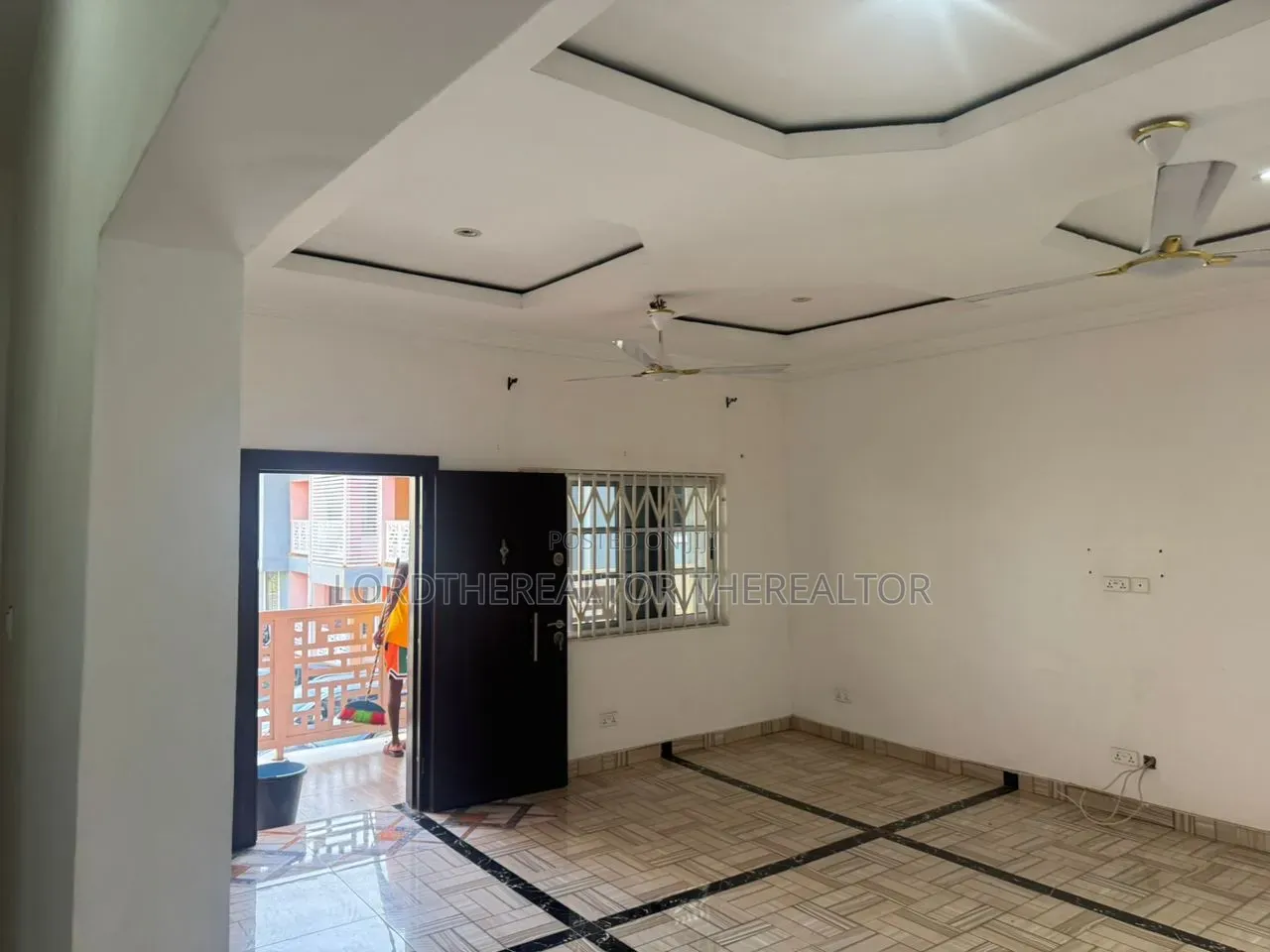 3bdrm Apartment in Ola Achool Area for rent