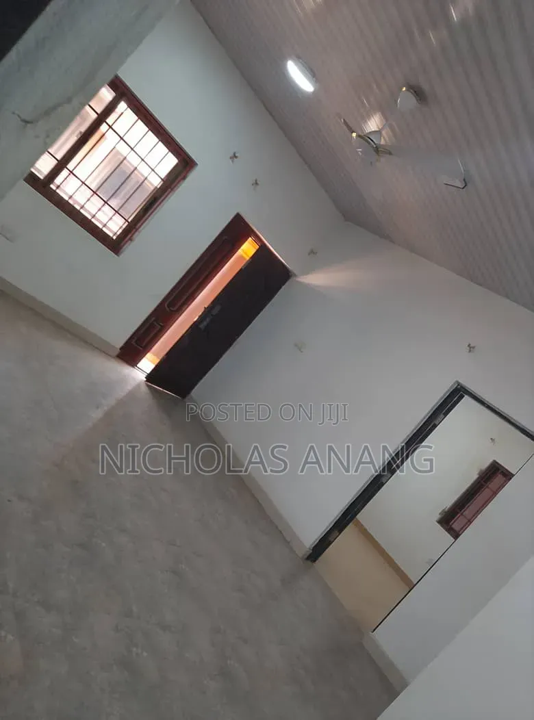 3bdrm Apartment in The Dorns Properties, New Town for rent