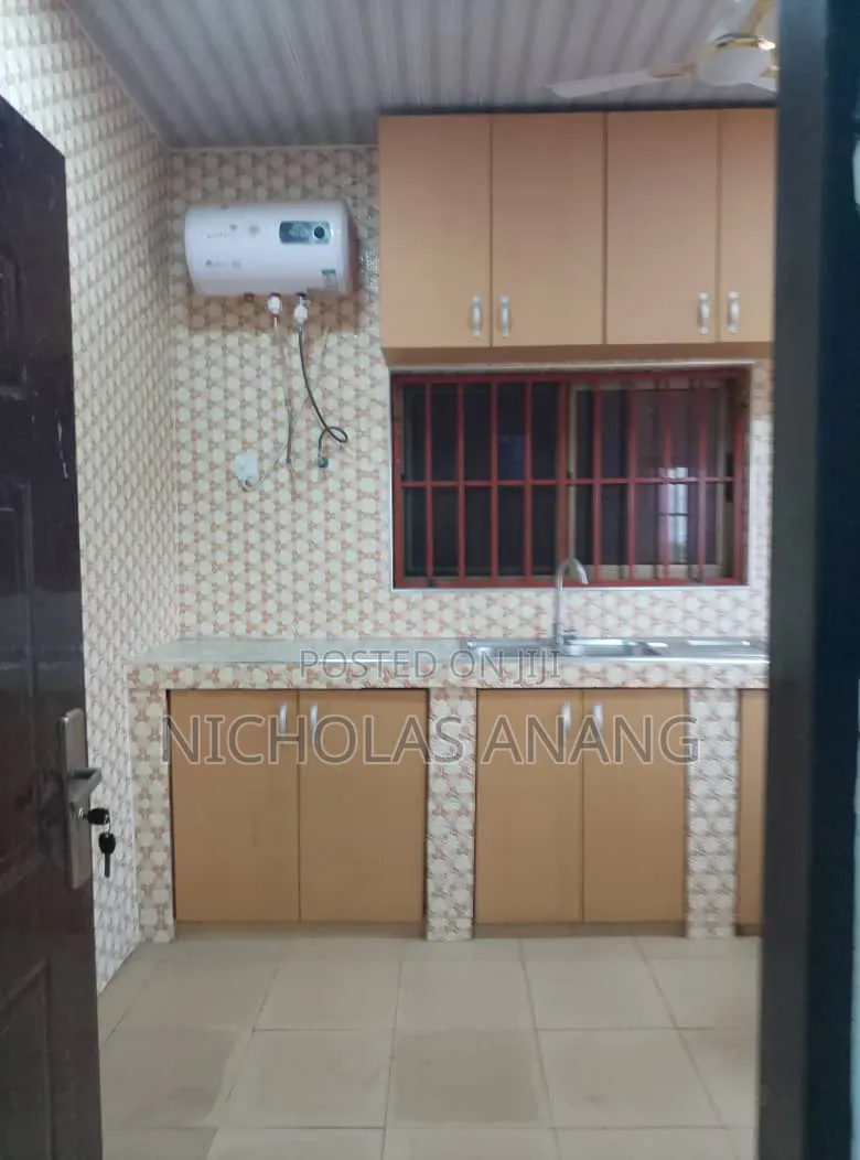 3bdrm Apartment in The Dorns Properties, New Town for rent