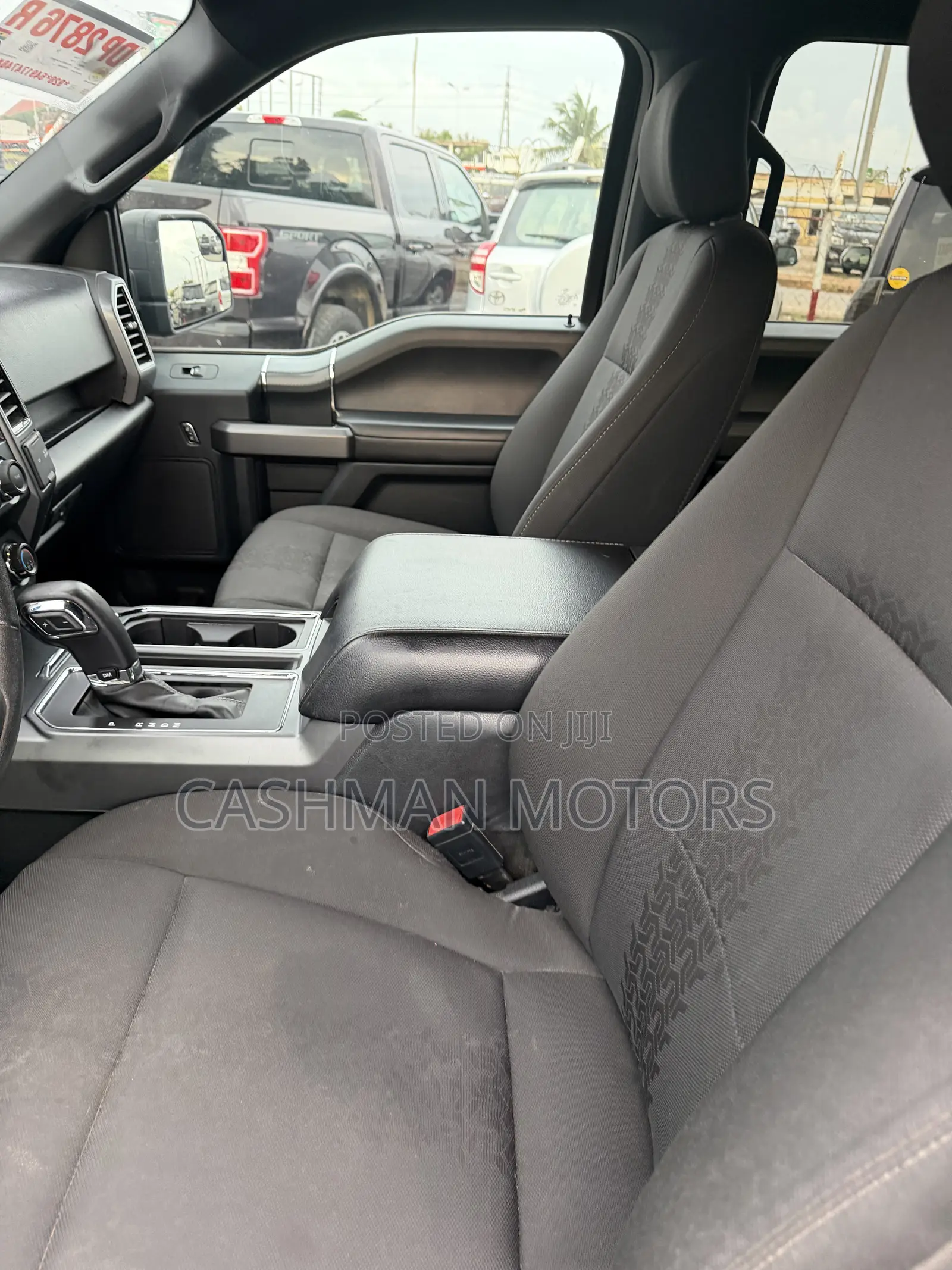 Ford F-150 XLT 4x4 Regular Cab Styleside 6.5 ft. box 122 in. WB 2019 Black