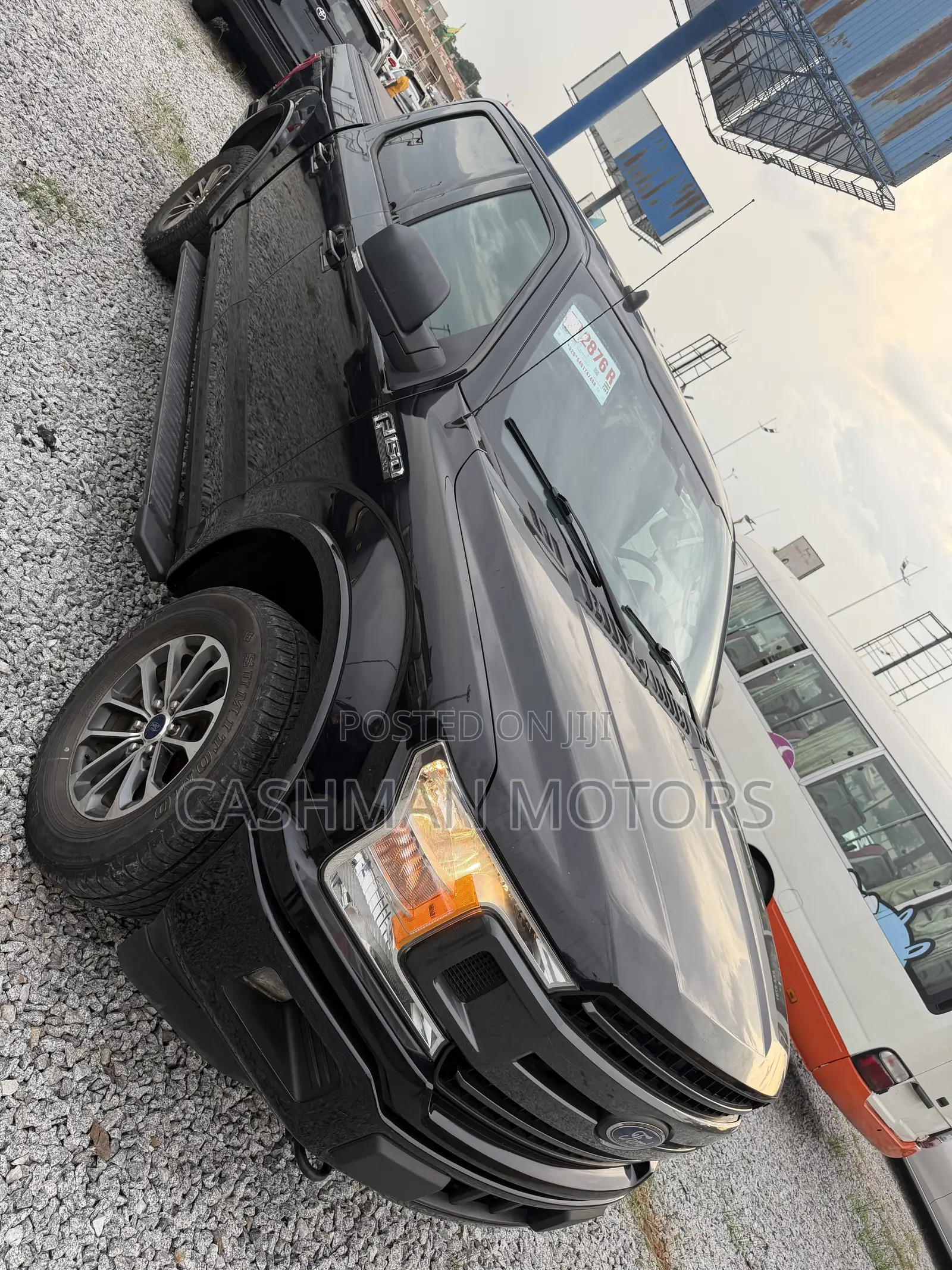 Ford F-150 XLT 4x4 Regular Cab Styleside 6.5 ft. box 122 in. WB 2019 Black