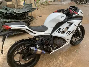 Kawasaki Ninja 400 2019 White