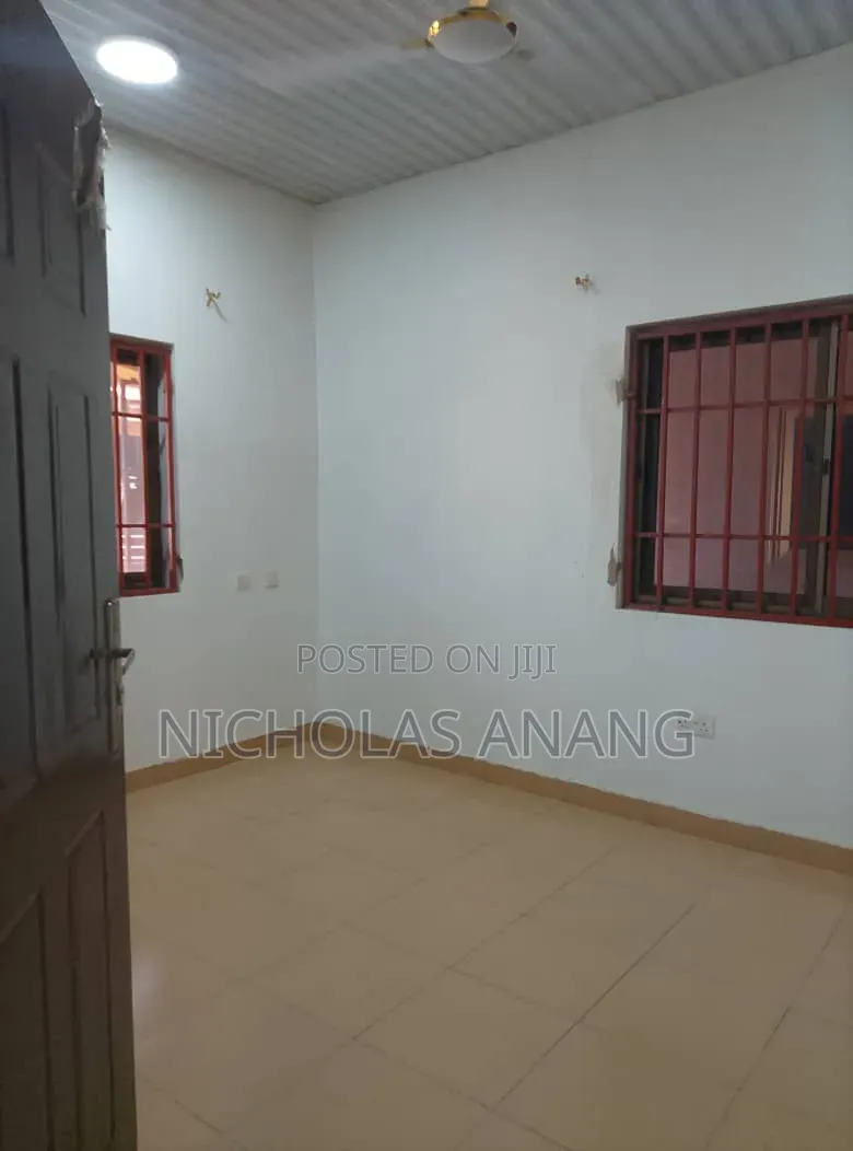 3bdrm Apartment in The Dorns Properties, New Town for rent