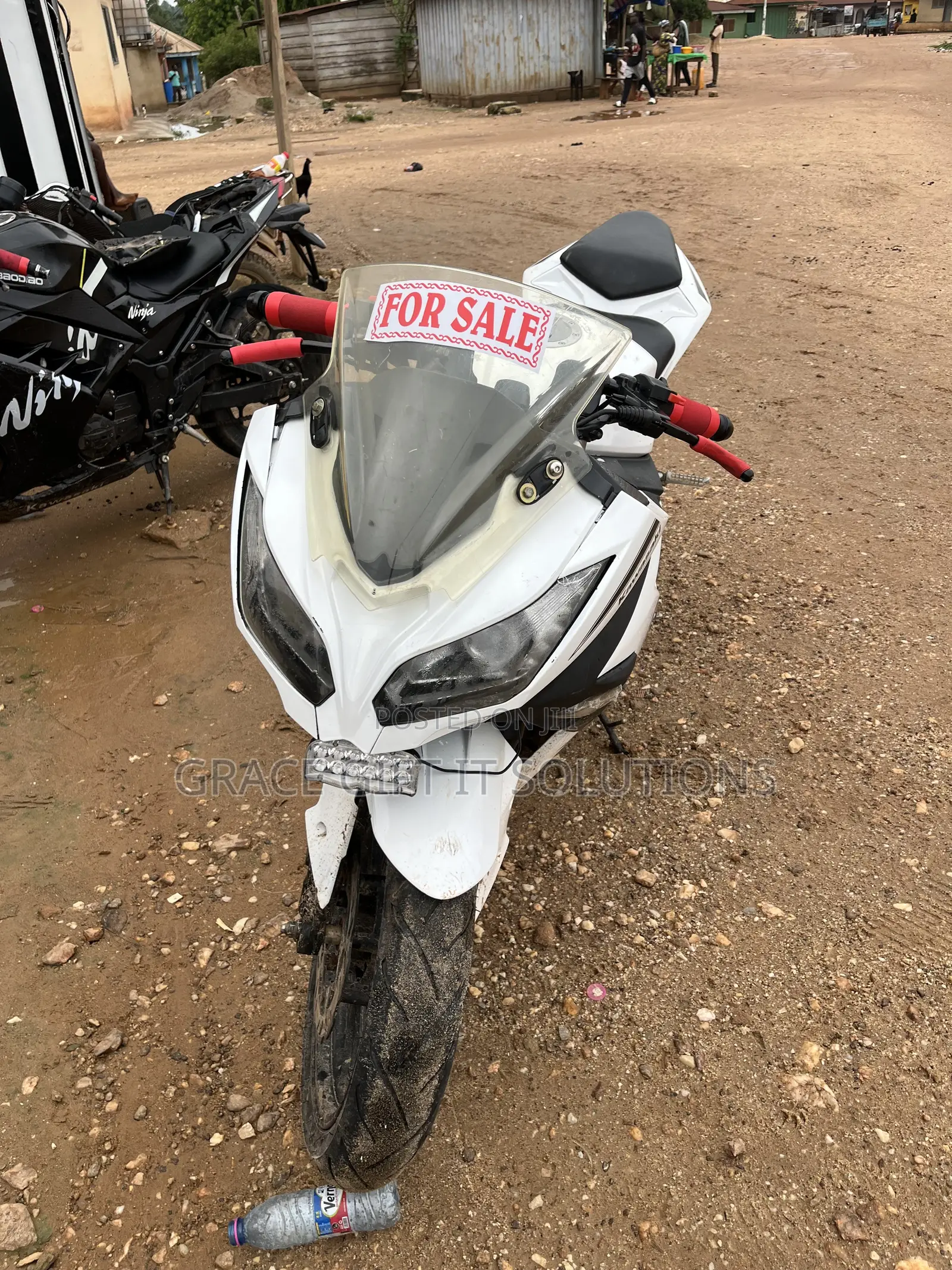 Kawasaki Ninja 400 2019 White