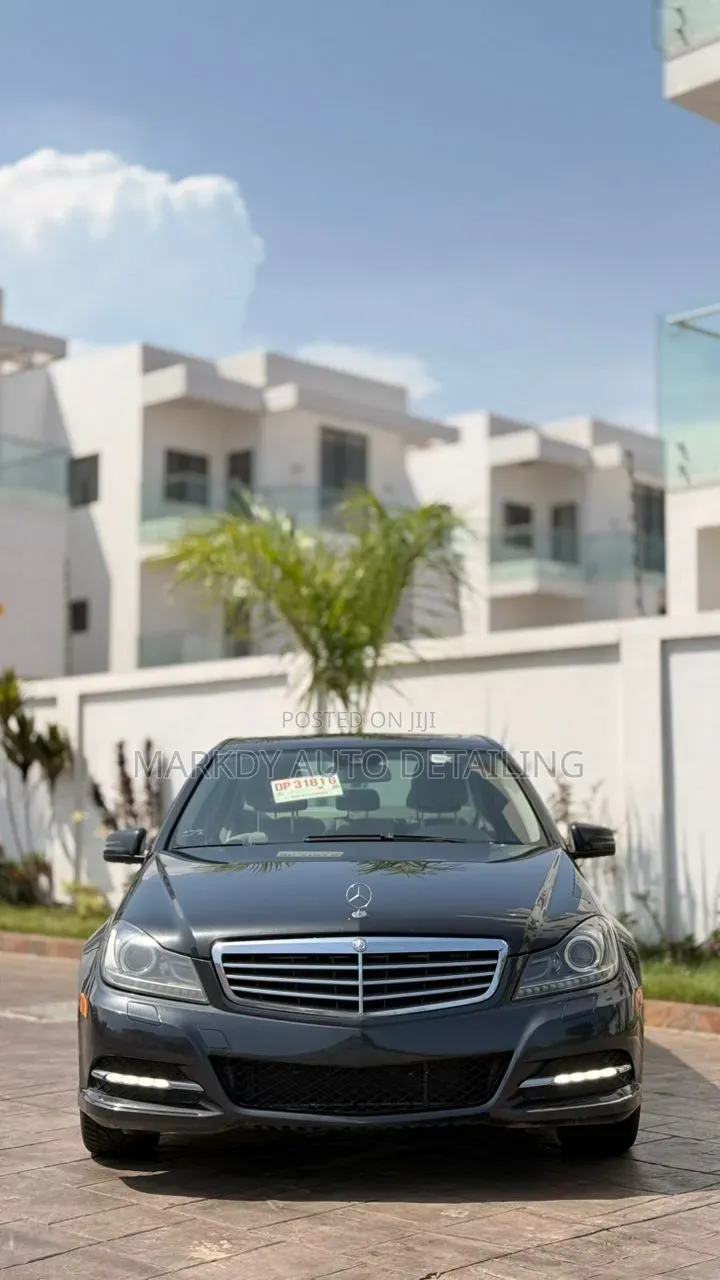 Mercedes-Benz C300 2014 Black