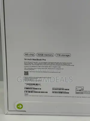 New Laptop Apple MacBook Pro 2025 M5 32GB Apple M5 SSD 512GB
