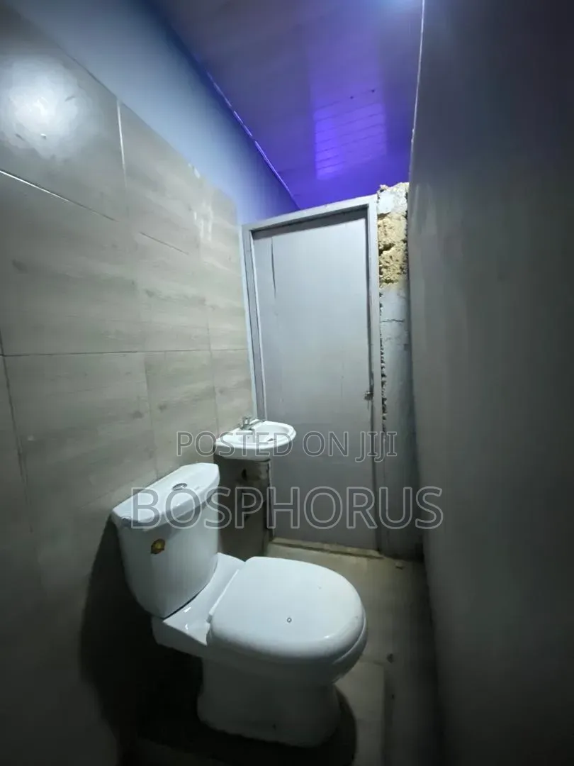 1bdrm Apartment in Odokor, Official Town for rent