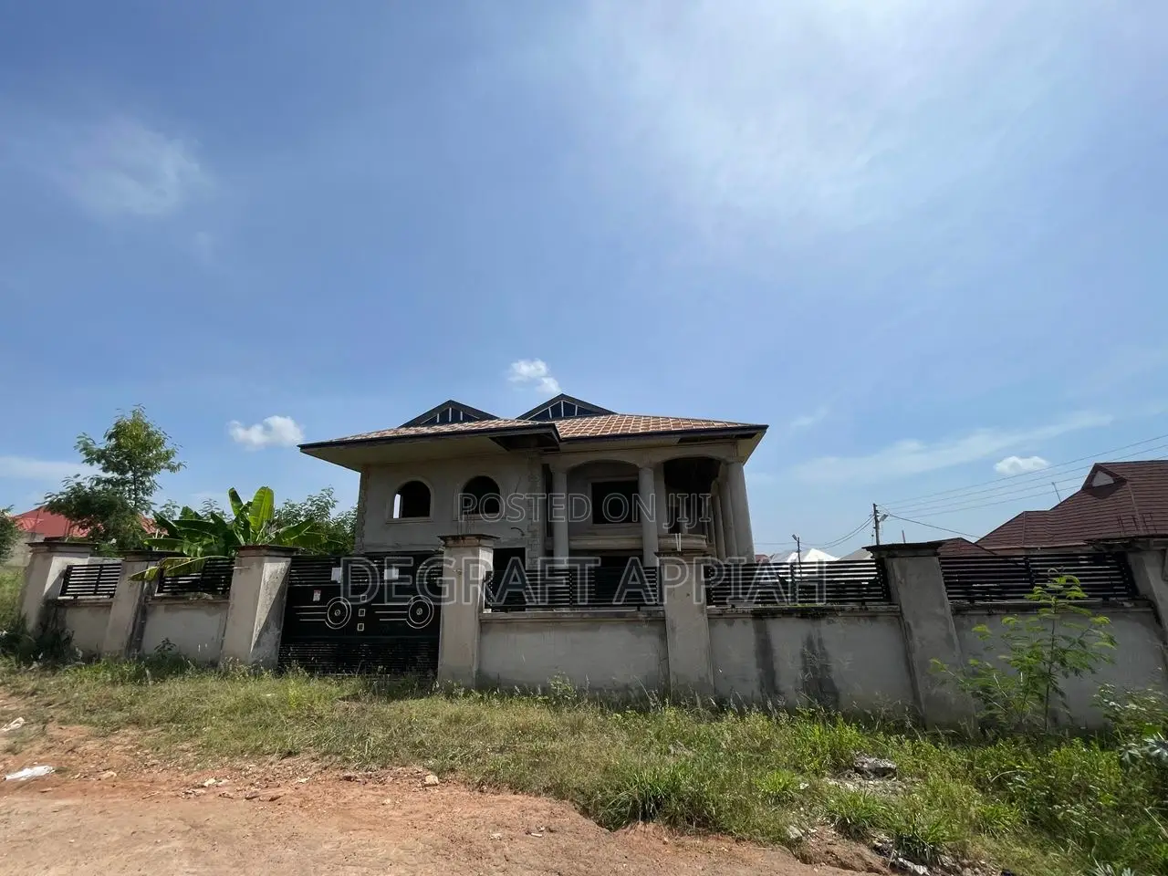6bdrm House in Tech Domeabra, Kumasi Metropolitan for sale