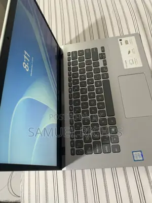 New Laptop Asus X409JA 8GB Intel Core i7 SSD 1T