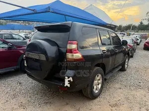 Toyota Land Cruiser Prado 2015 Black