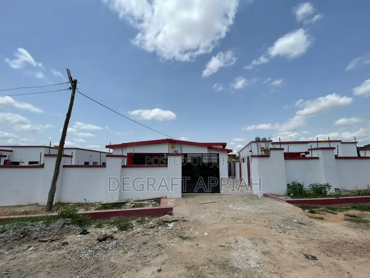3bdrm House in Kronum Kwapra, Kumasi Metropolitan for sale